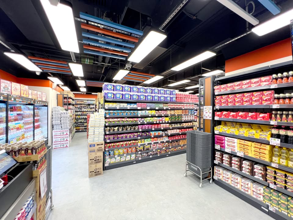 <759阿信屋>安達臣分店 經已開幕
