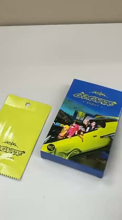 每款SET的每張PVC實體卡附贈專屬亞克力卡磚，每款卡頭、實體卡帶唯一編碼。